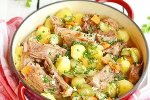 Жаркое с ребрышками - пошаговый рецепт Жаркое с ребрышками - пошаговый рецепт