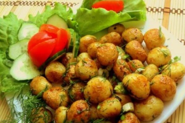 Молода смажена картопля