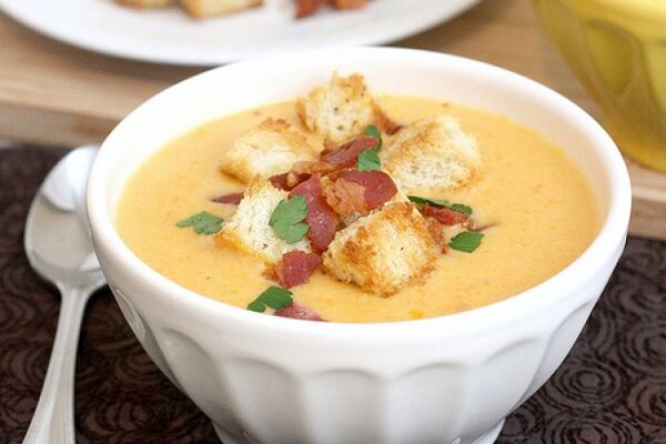 Сливочный суп с лососем