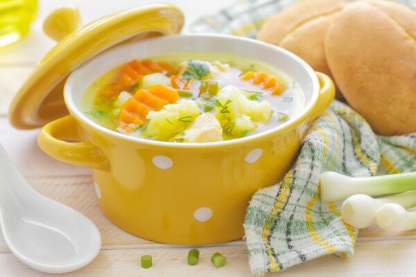 Овочевий суп з цвітною капустою