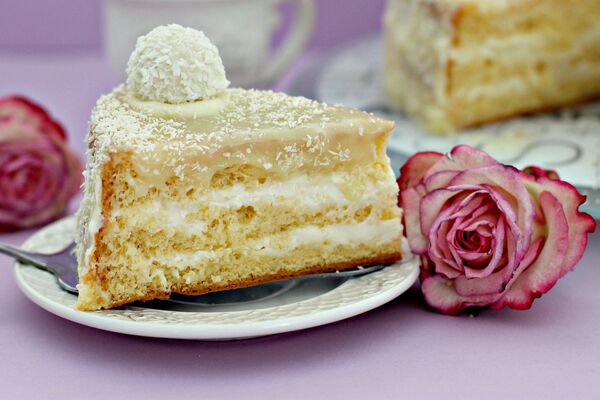 Торт ''Рафаэлло'' с творогом''