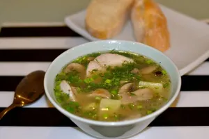 Грибной суп с курицей - пошаговый рецепт Грибной суп с курицей - пошаговый рецепт