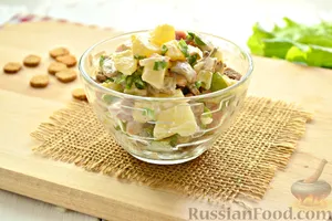 Салат с ананасом и копченой грудкой - пошаговый рецепт Салат с ананасом и копченой грудкой - пошаговый рецепт