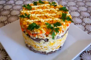 Салат с кукурузой и сердцем - пошаговый рецепт Салат с кукурузой и сердцем - пошаговый рецепт