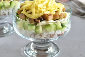 Салат с маринованными грибами - пошаговый рецепт Салат с маринованными грибами - пошаговый рецепт