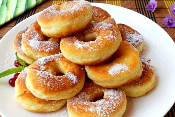 Пончики на сковороді