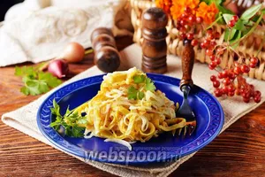 Салат з куркою і омлетом - покроковий рецепт Салат з куркою і омлетом - покроковий рецепт
