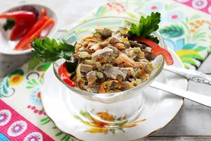 Салат с печенью и корейской морковью - пошаговый рецепт Салат с печенью и корейской морковью - пошаговый рецепт