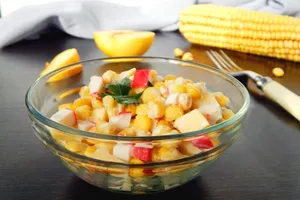 Салат с яблоком и крабовыми палочками - пошаговый рецепт Салат с яблоком и крабовыми палочками - пошаговый рецепт