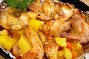 Картофель с курицей в духовке - пошаговый рецепт Картофель с курицей в духовке - пошаговый рецепт