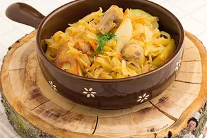 Тушеная капуста с грибами в мультиварке - пошаговый рецепт Тушеная капуста с грибами в мультиварке - пошаговый рецепт