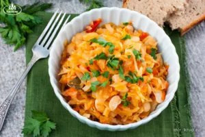 Тушеная капуста с фасолью - пошаговый рецепт Тушеная капуста с фасолью - пошаговый рецепт
