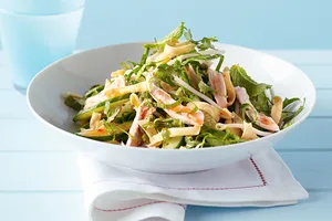 Салат из пекинской капусты и курицы - пошаговый рецепт Салат из пекинской капусты и курицы - пошаговый рецепт
