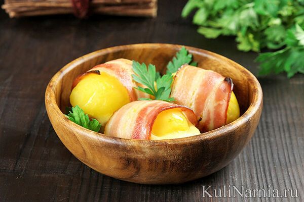 Печена картопля із салом