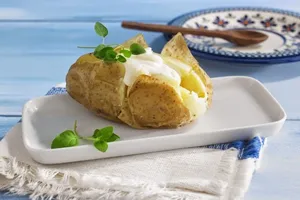 Картошка с сыром в духовке - пошаговый рецепт Картошка с сыром в духовке - пошаговый рецепт
