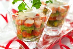 Салат с крабовыми палочками - пошаговый рецепт Салат с крабовыми палочками - пошаговый рецепт