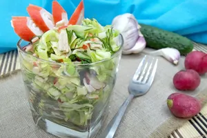 Салат с крабовыми палочками и огурцом - пошаговый рецепт Салат с крабовыми палочками и огурцом - пошаговый рецепт