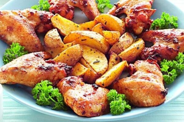 Картошка с крылышками в духовке