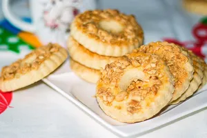 Песочное печенье с орехами - пошаговый рецепт Песочное печенье с орехами - пошаговый рецепт