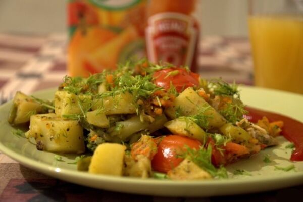 Картошка с овощами мультиварке