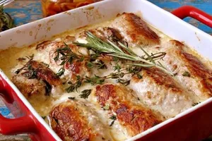 Крученики з чорносливом - покроковий рецепт Крученики з чорносливом - покроковий рецепт