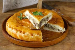 Мясной пирог из фарша - пошаговый рецепт Мясной пирог из фарша - пошаговый рецепт