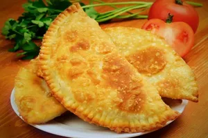 Чебуреки на минералке - пошаговый рецепт Чебуреки на минералке - пошаговый рецепт