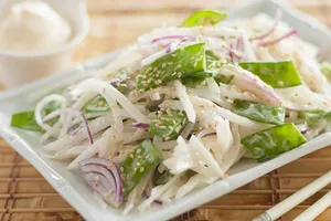 Салат с дайконом и яйцом - пошаговый рецепт Салат с дайконом и яйцом - пошаговый рецепт