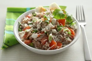 Салат с рисом и тунцом - пошаговый рецепт Салат с рисом и тунцом - пошаговый рецепт
