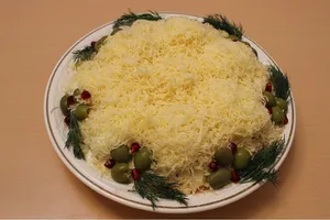 Салат "Сугробы" с курицей и грибами - пошаговый рецепт Салат "Сугробы" с курицей и грибами - пошаговый рецепт