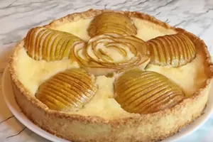 Заливной пирог с грушами - пошаговый рецепт Заливной пирог с грушами - пошаговый рецепт