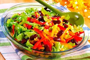 Салат из фасоли с овощами - пошаговый рецепт Салат из фасоли с овощами - пошаговый рецепт