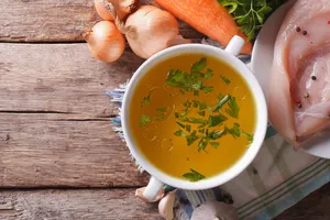 Консоме из курицы - пошаговый рецепт Консоме из курицы - пошаговый рецепт