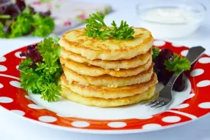 Драники з пюре - покроковий рецепт Драники з пюре - покроковий рецепт