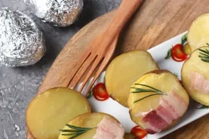 Картошка запеченная с салом - пошаговый рецепт Картошка запеченная с салом - пошаговый рецепт