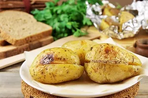 Картошка с салом в духовке - пошаговый рецепт Картошка с салом в духовке - пошаговый рецепт
