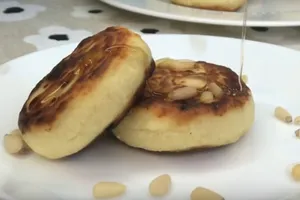 Сирники з манкою - покроковий рецепт Сирники з манкою - покроковий рецепт