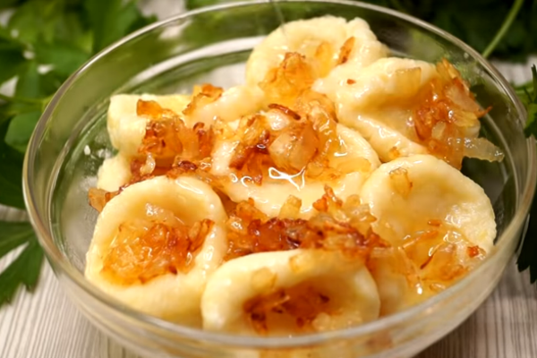 Ленивые вареники с картофелем - настоящий лакомый кусочек, который приготовить легче легкого! Ленивые вареники с картофелем: легкий способ приготовления