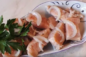 Маринована горбуша - покроковий рецепт Маринована горбуша - покроковий рецепт