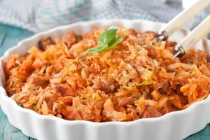 Тушеное мясо с квашеной капустой - пошаговый рецепт Тушеное мясо с квашеной капустой - пошаговый рецепт