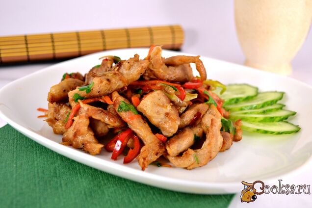 Смажене м'ясо з овочами по-китайськи