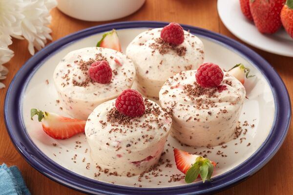 Сирники на парі з ягодами