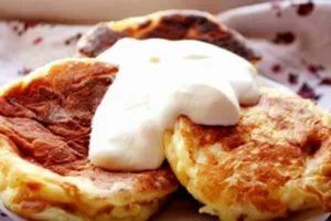 Сырники из творожной массы с изюмом - пошаговый рецепт Сырники из творожной массы с изюмом - пошаговый рецепт