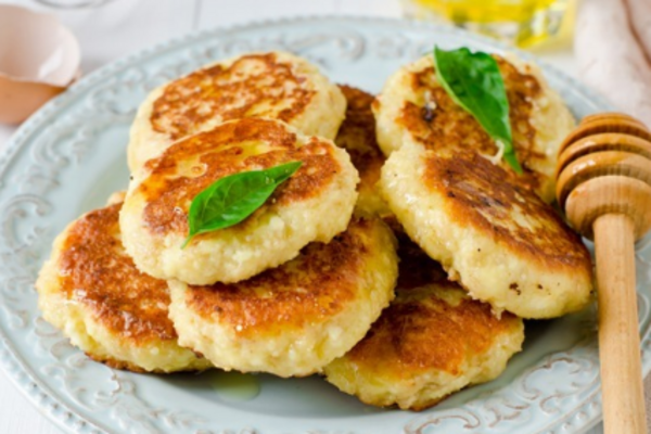 Сирники з вівсянкою та медом