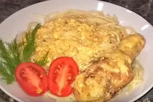 Тушкована курка у вершках - покроковий рецепт Тушкована курка у вершках - покроковий рецепт