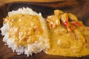 Курица, тушеная в сливках с карри - пошаговый рецепт Курица, тушеная в сливках с карри - пошаговый рецепт