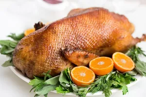 Фаршированная утка по-королевски - пошаговый рецепт Фаршированная утка по-королевски - пошаговый рецепт