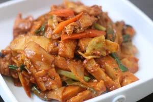 Жареное куриное филе по-корейски - пошаговый рецепт Жареное куриное филе по-корейски - пошаговый рецепт