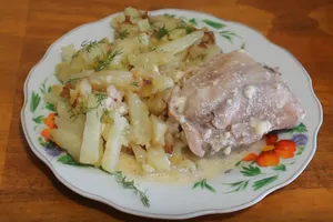 Тушеная курица с плавленым сыром в мультиварке - пошаговый рецепт Тушеная курица с плавленым сыром в мультиварке - пошаговый рецепт