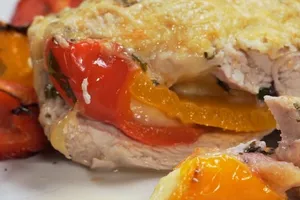 Індичка, фарширована моцарелою - покроковий рецепт Індичка, фарширована моцарелою - покроковий рецепт